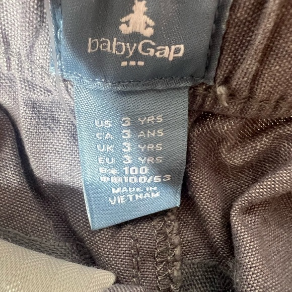 Gap boys roll up bottom cotton pants and long sleeve cotton tee - Picture 5 of 6